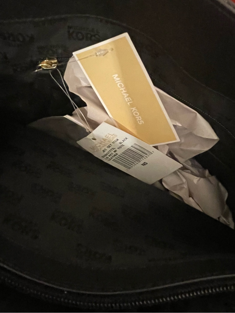 Michael Kors Black Structured Tote Bag with Front Pocket - Picture 3 of 7